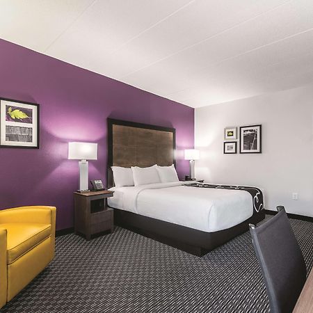 La Quinta By Wyndham Salem Nh Hotel Bagian luar foto