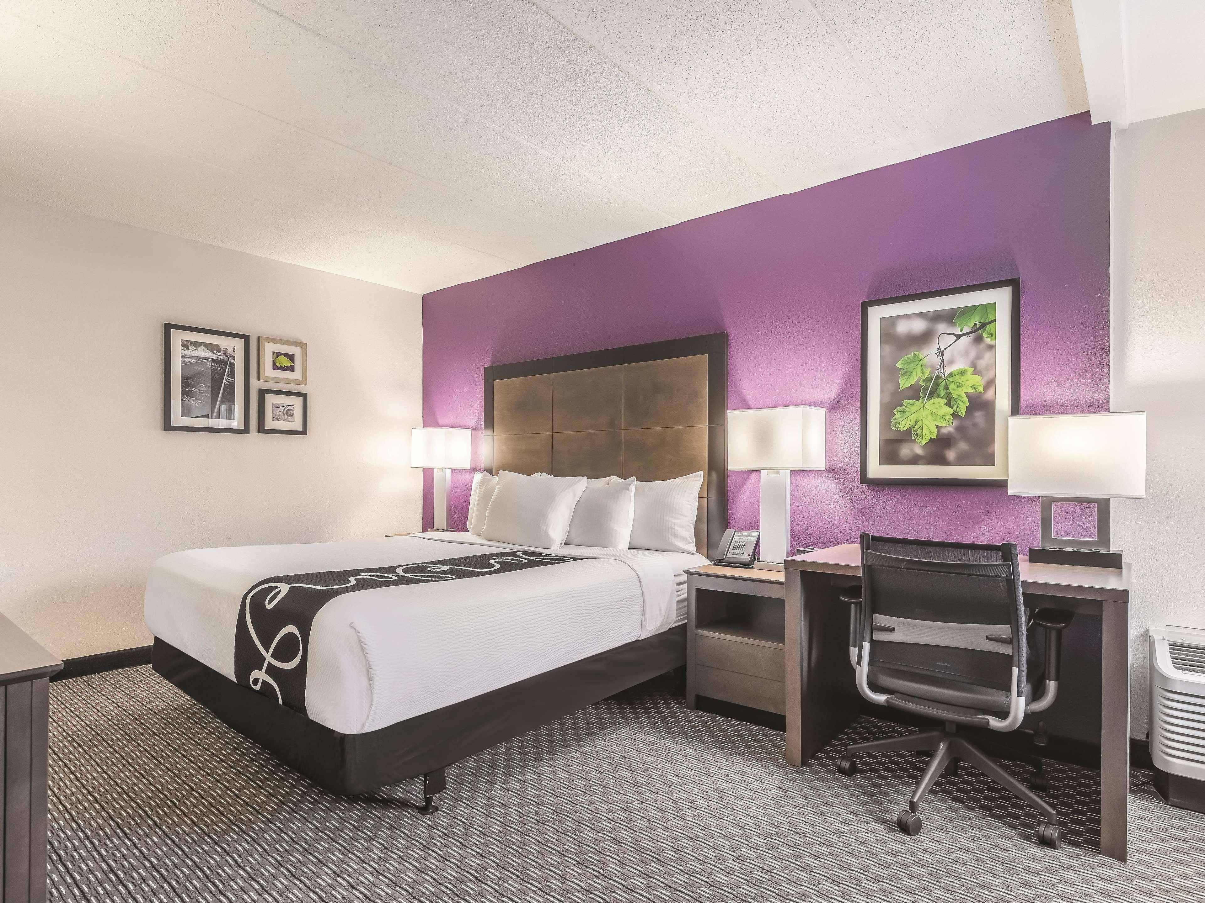 La Quinta By Wyndham Salem Nh Hotel Bagian luar foto