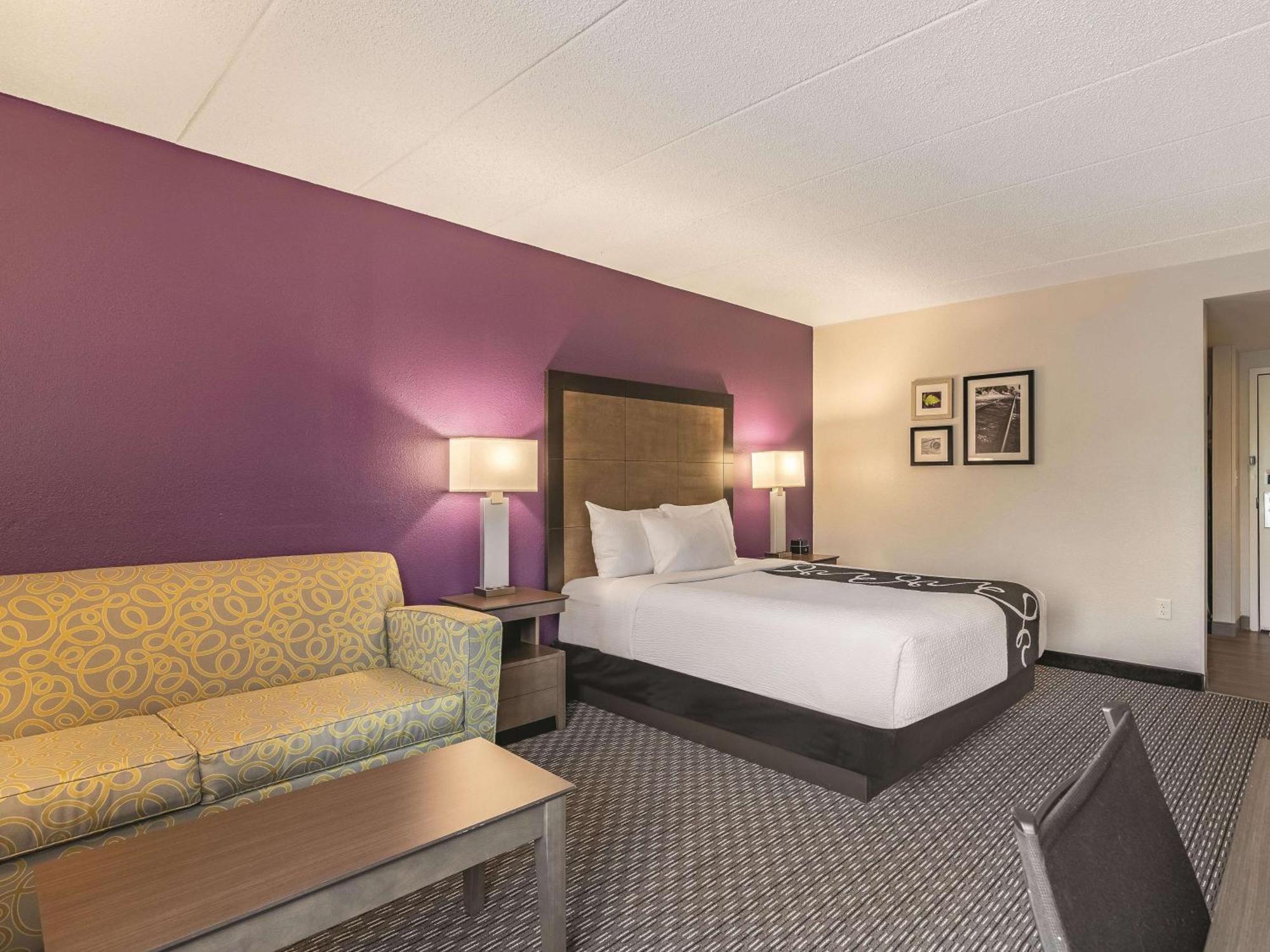 La Quinta By Wyndham Salem Nh Hotel Bagian luar foto